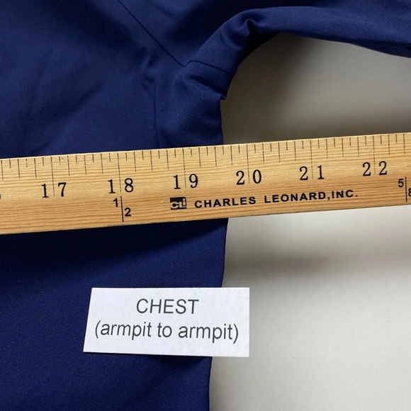 Women’s Patagonia Untracked Hard Shell Jacket - Picture 11 of 11